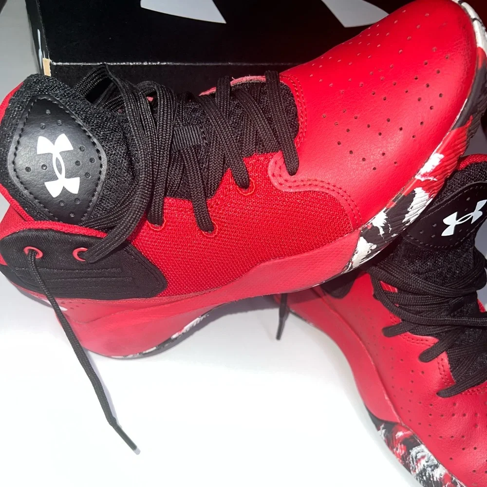 Under Armour Sneakers (Unisex) - Picture 2 of 6